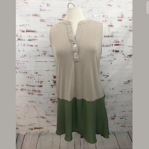 LOGO by Lori Goldstein Tops - LOGO By Lori Goldstein Sleeveless Henley Knit Top